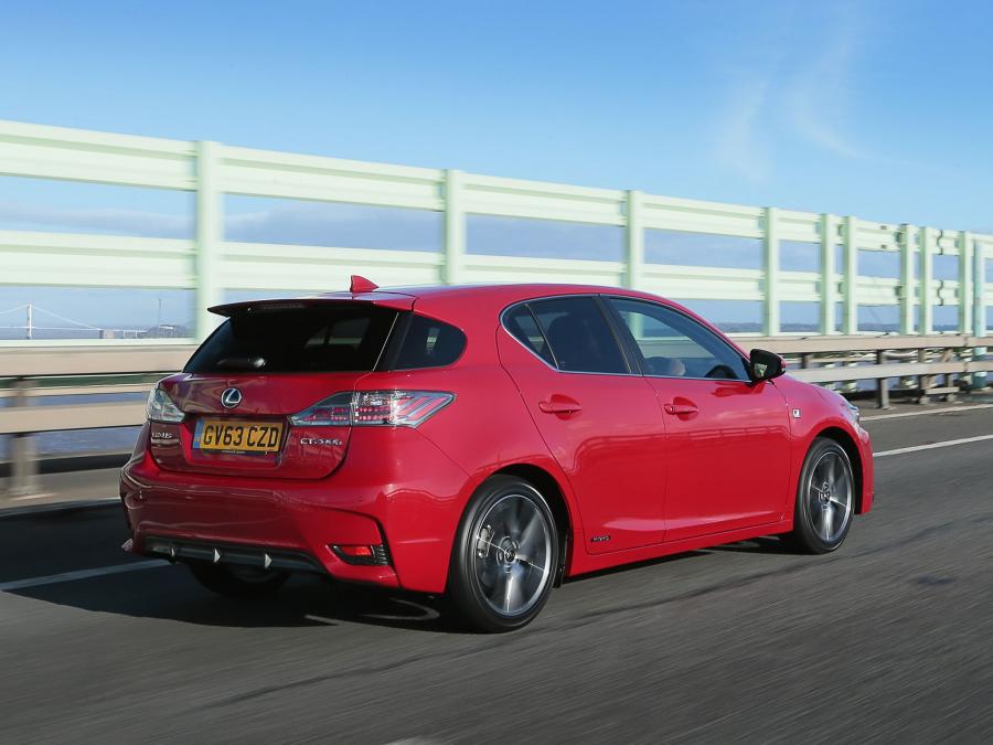  Lexus CT200h F-Sport 2014 года  (UK) (фото 23 из 23)
